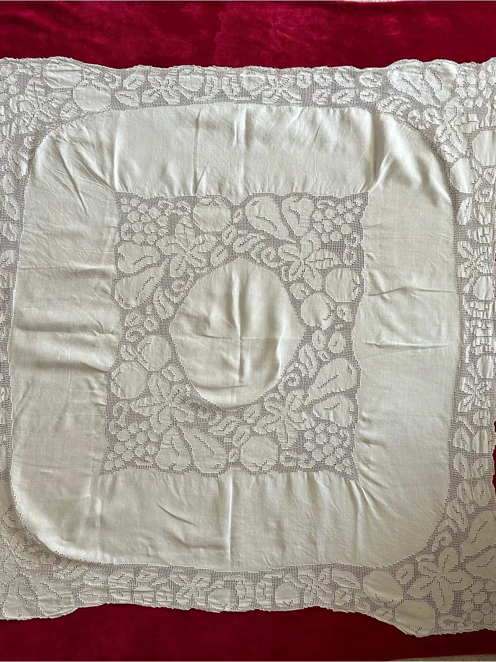VTG Lace Cloth Ivory Ecru Linen Tablecloth 48” X 50” No Stains Picot Loops